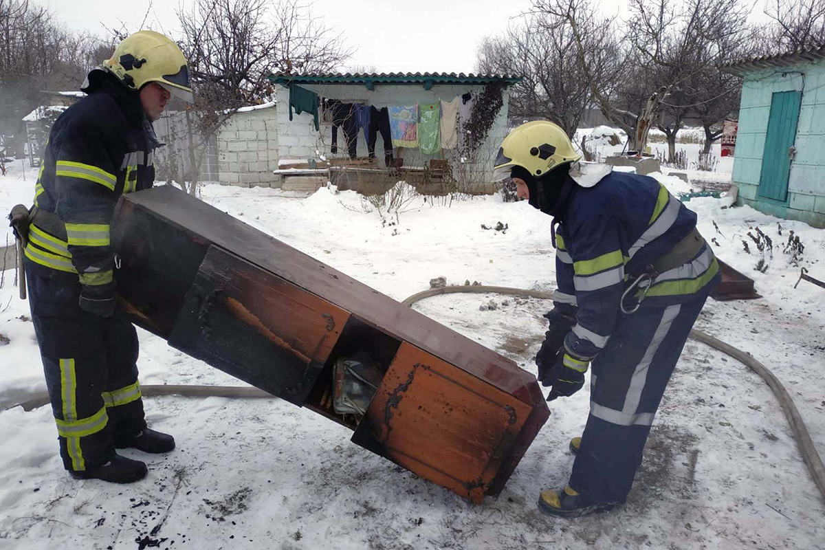 В Петриковке горел дом