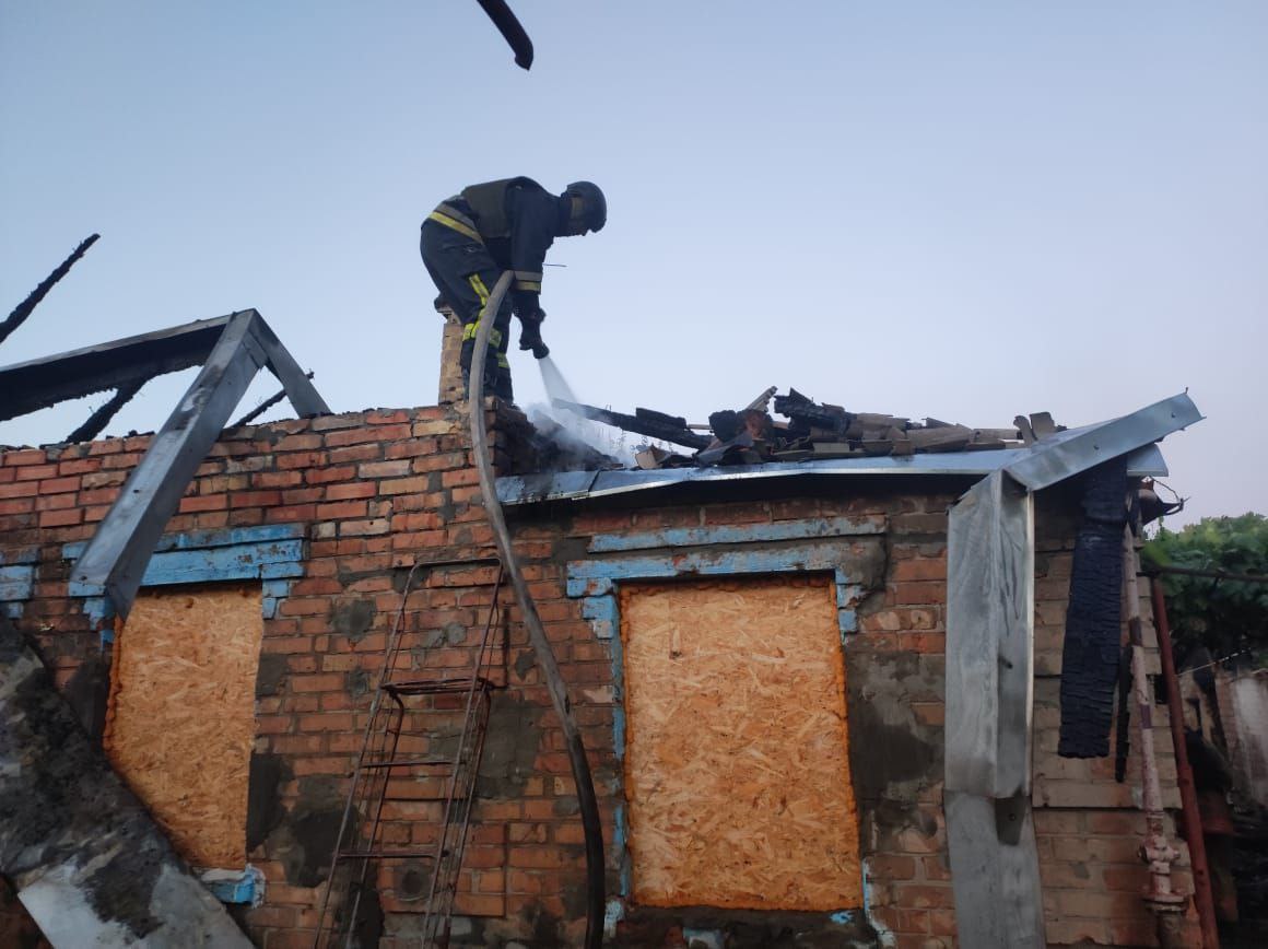 Ворог атакував Нікопольщину безпілотниками й артилерією