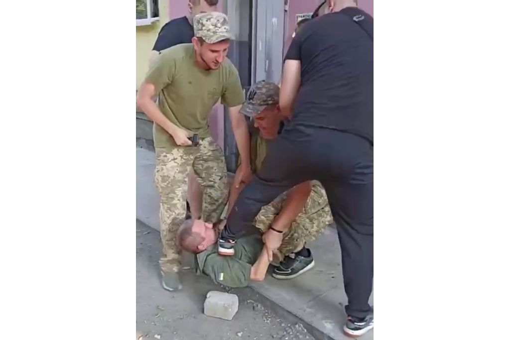 У Дніпрі з’ясовують обставини ймовірного побиття колишнього військового працівниками ТЦК