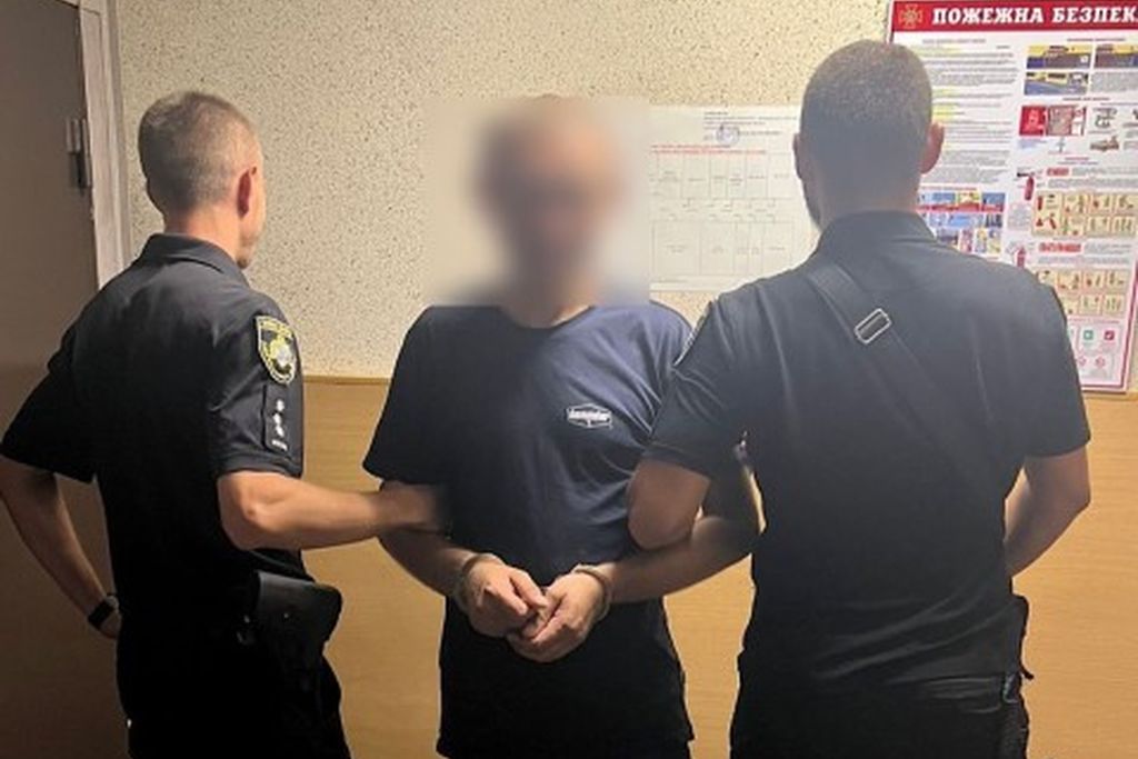 У Дніпрі через борг у 5 тисяч гривень чоловік побив знайомого та залишив помирати у лісосмузі