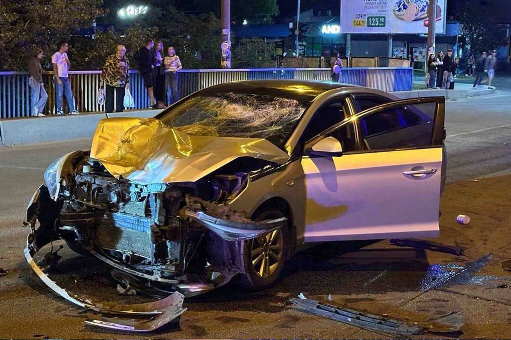 У Кам’янському внаслідок ДТП за участю поліцейського загинув водій скутера, травмовано дитину