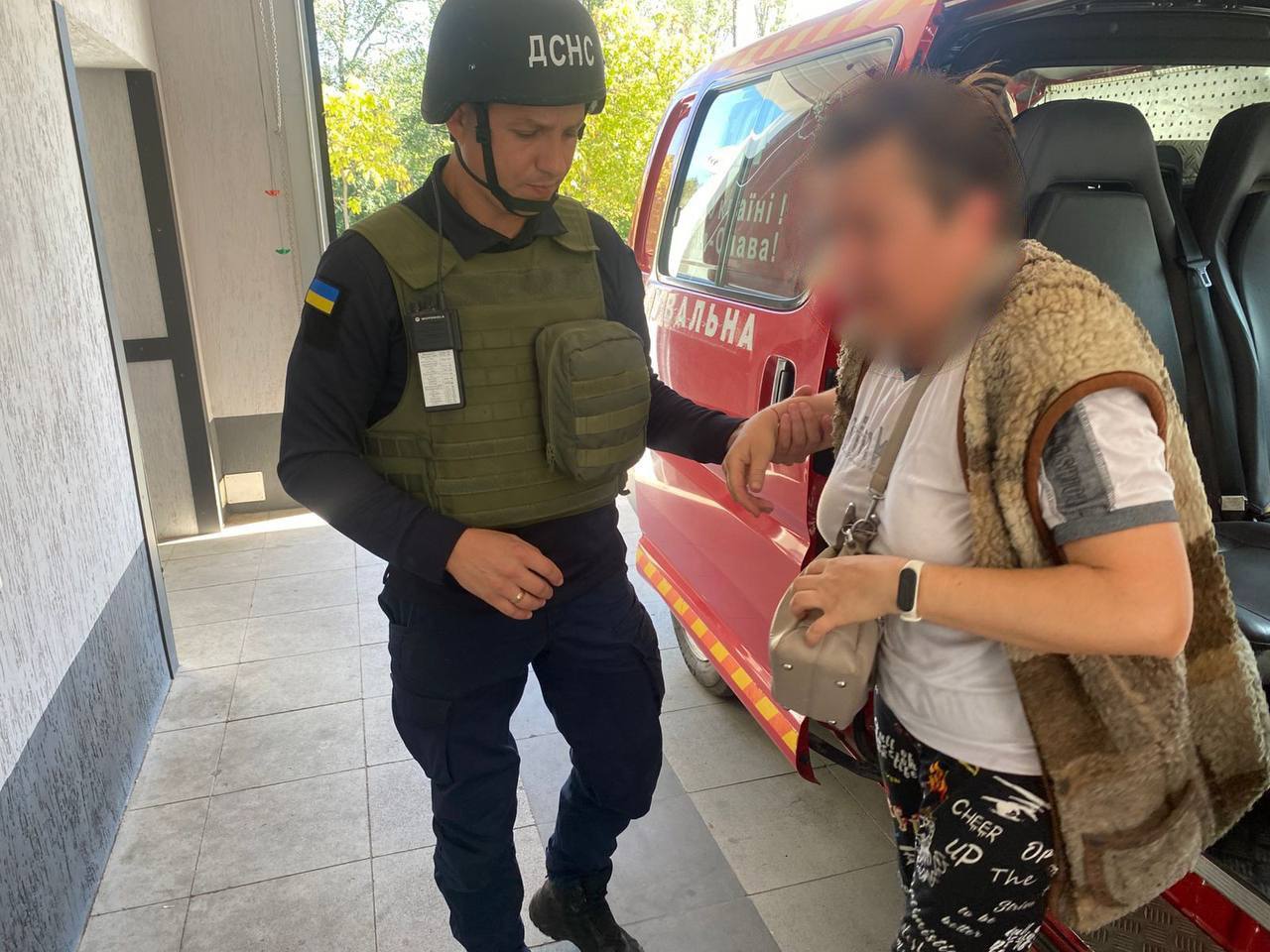 Ворог вбив жінку у Нікополі, ще одну мешканку поранено