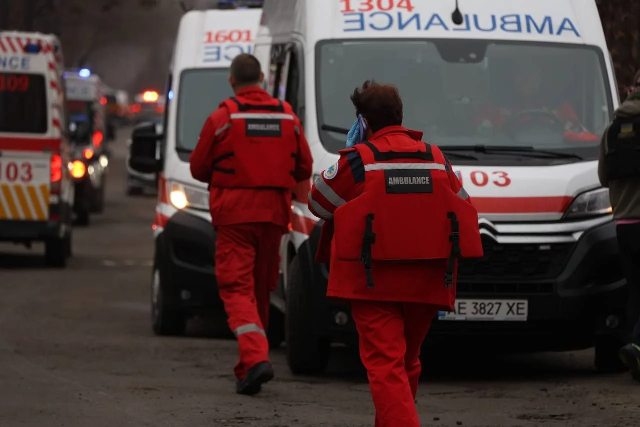 Лікарі розповіли про стан постраждалих від ракетного удару по Дніпру