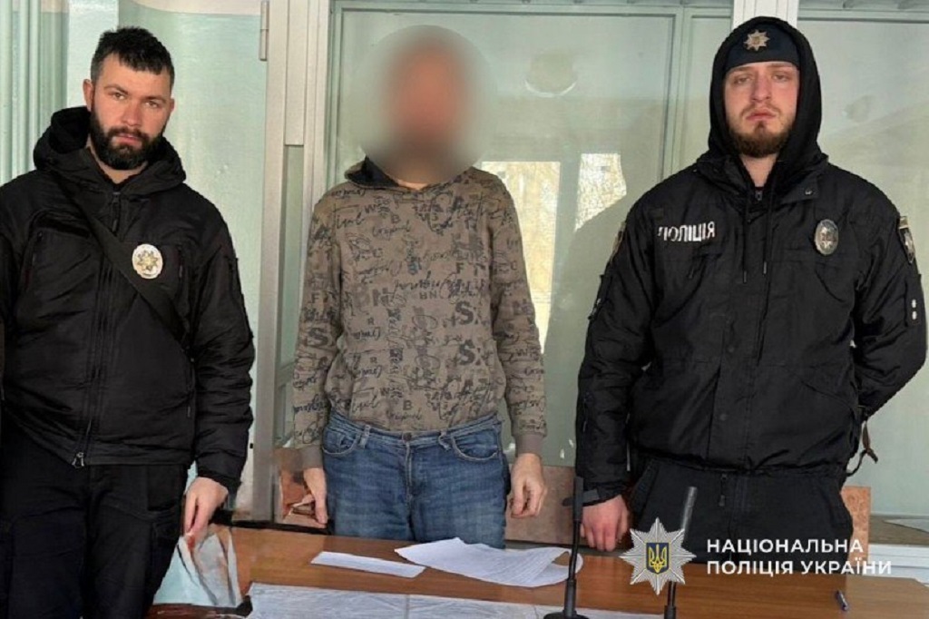 У Дніпрі чоловік напав на товариша з сокирою і пішов спати