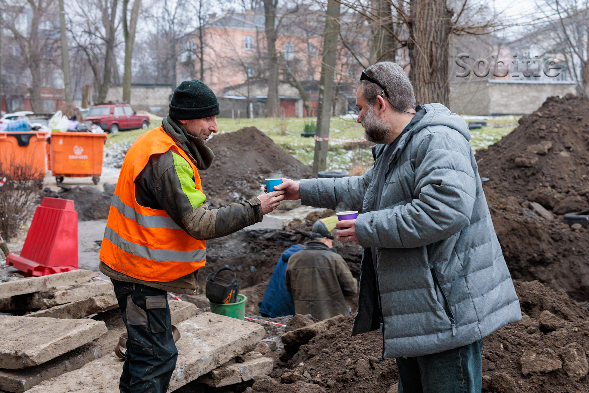 Кам’янчани підтримують комунальників, які відновлюють енергетику та теплозабезпечення в умовах надскладної зими