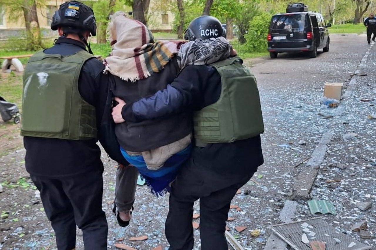 Майже 50 обстрілів за день: на Дніпропетровщині четверо людей дістали поранення