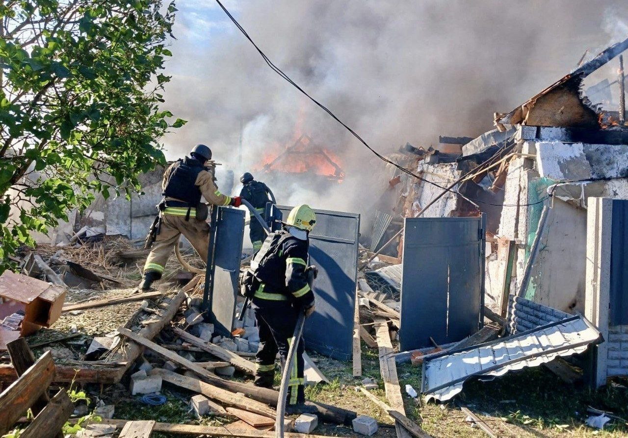 Ворог атакував три райони Дніпропетровщини: загинула дитина, поранена жінка