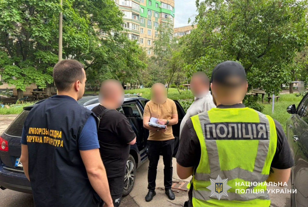 У Кривому Розі судитимуть ділка, який продавав елітні іномарки, ввезені під виглядом гуманітарки для ЗСУ