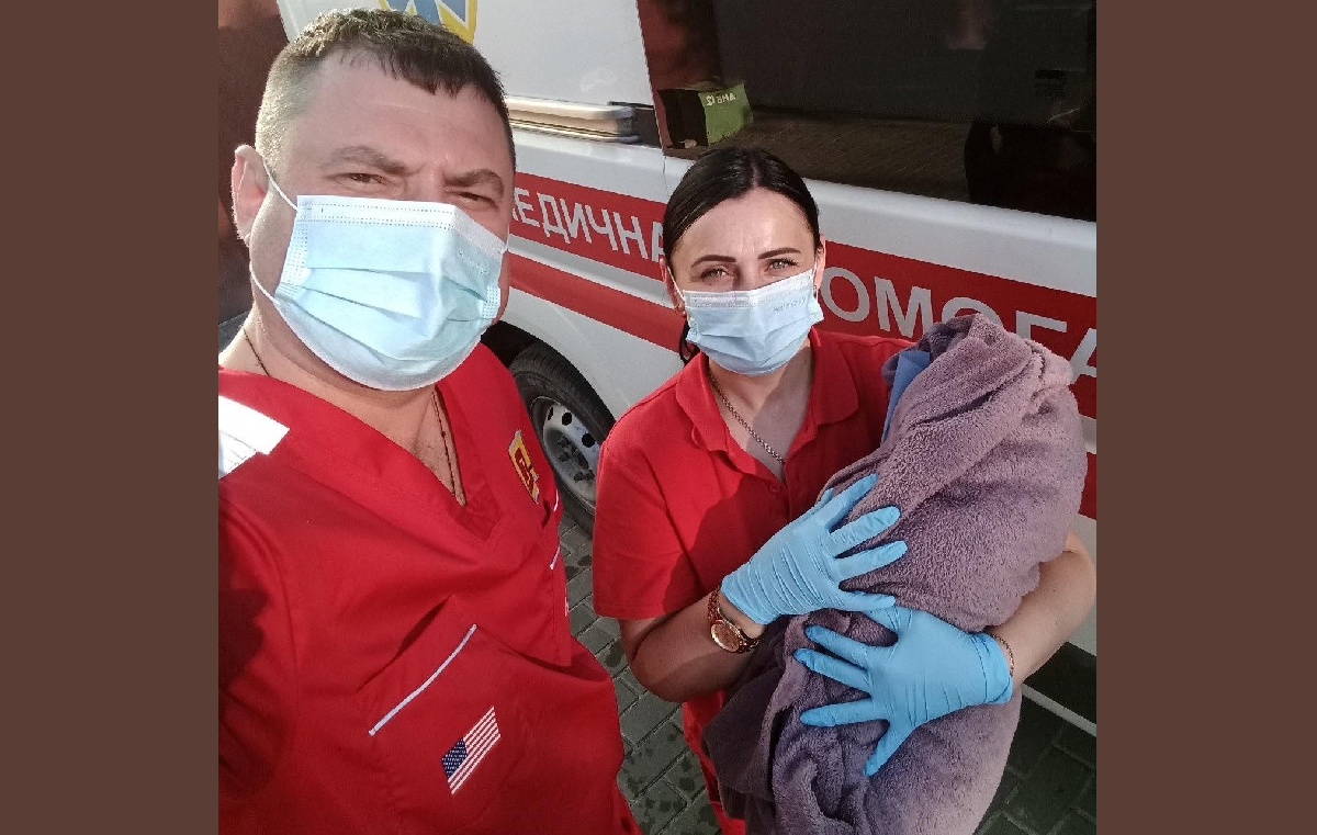 У Кам’янському медики прийняли передчасні пологи вдома