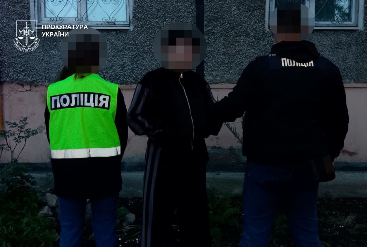Метамфетамін на чверть мільйона гривень: на Дніпропетровщині затримали трьох наркоділків