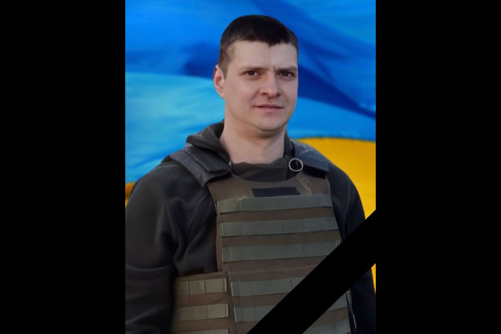 У Кам’янському попрощаються із захисником Олександром Поляковим, який помер у лікарні від отриманих поранень