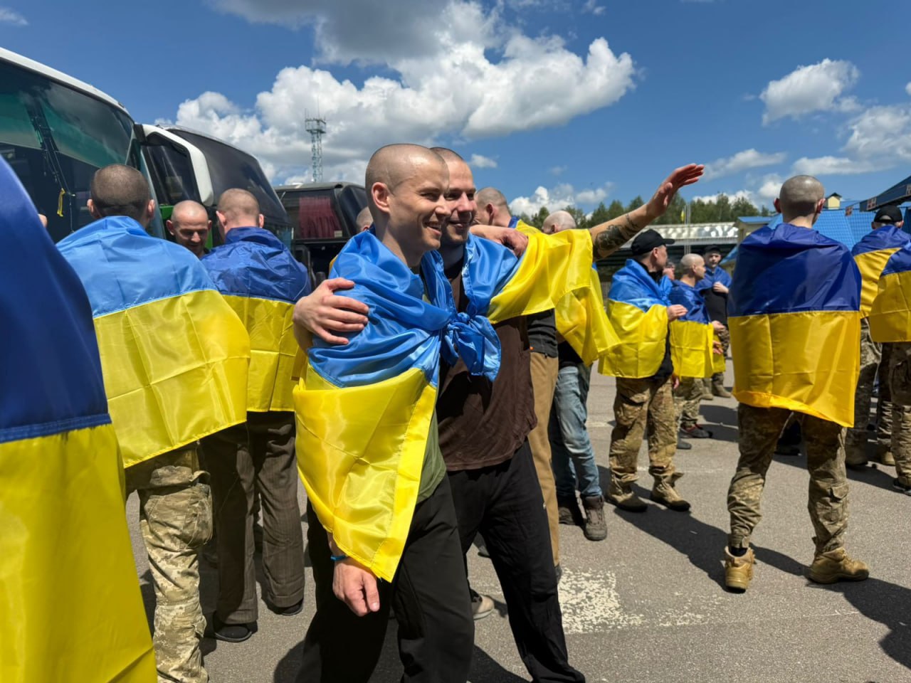 Україна повернула з російського полону ще 185 захисників, з них – 9 мешканців Дніпропетровщини