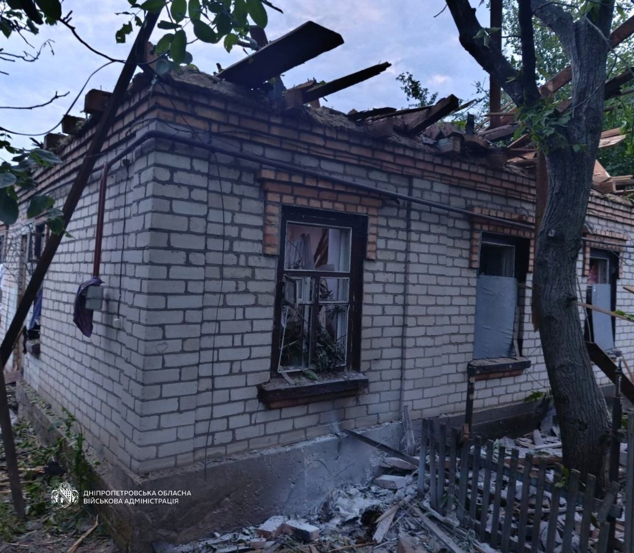 Війська РФ 40 разів атакували Дніпропетровщину: четверо поранених, пошкоджені будинки та інфраструктура