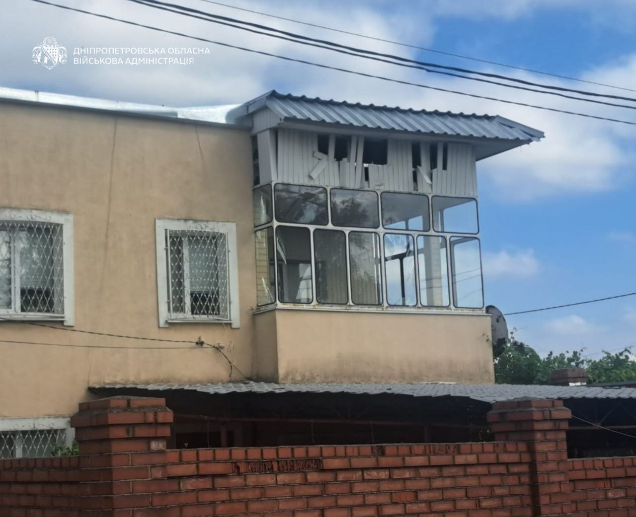 Росіяни 40 разів атакували Дніпропетровщину: у Кам’янському пошкодили будинки та авто