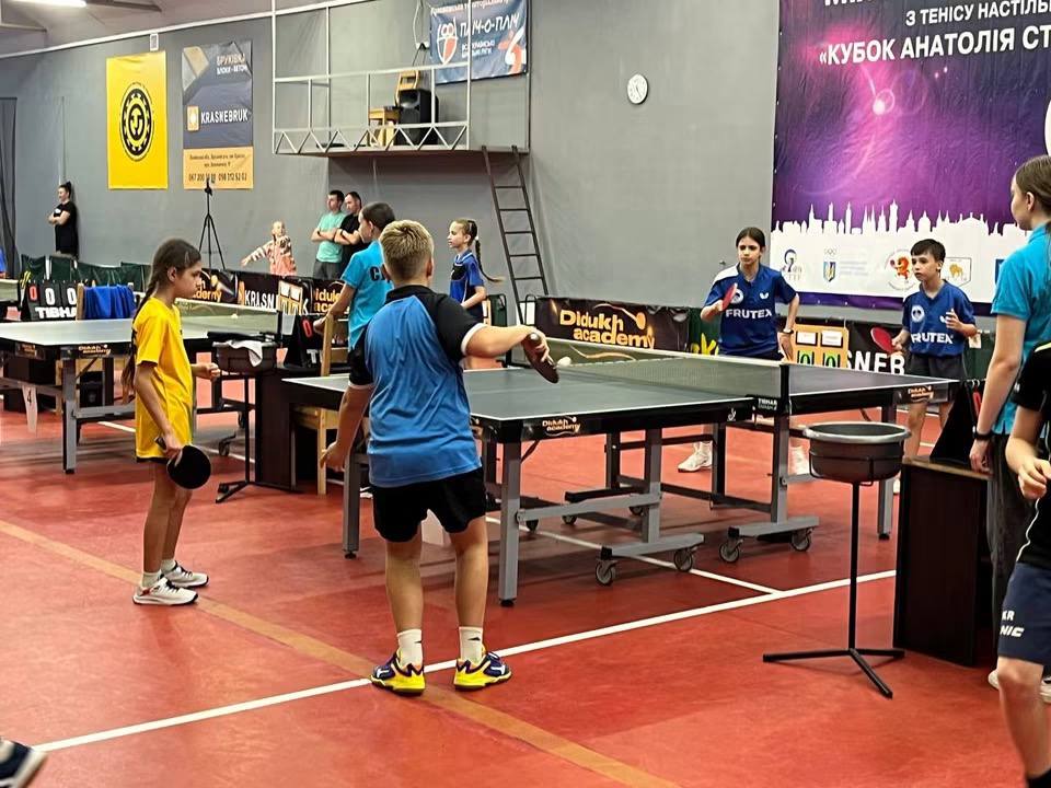 Спортсменки з Кам’янського стали срібними призерками чемпіонату України з настільного тенісу