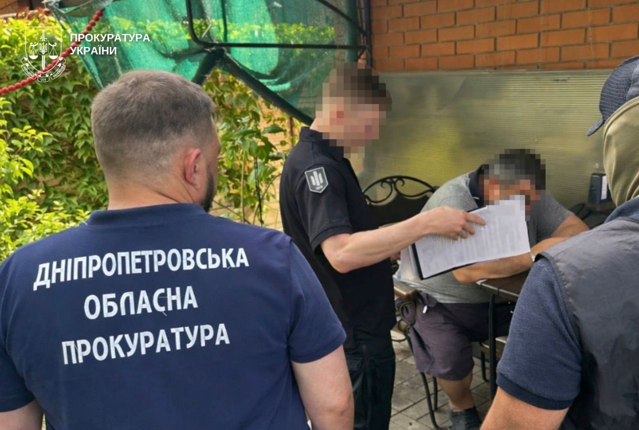 На Дніпропетровщині експосадовець юстиції вимагав $1200 за переведення засудженого до «поселення»