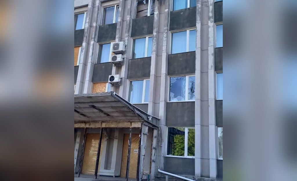 Росіяни атакували будівлі мерій на Дніпропетровщині