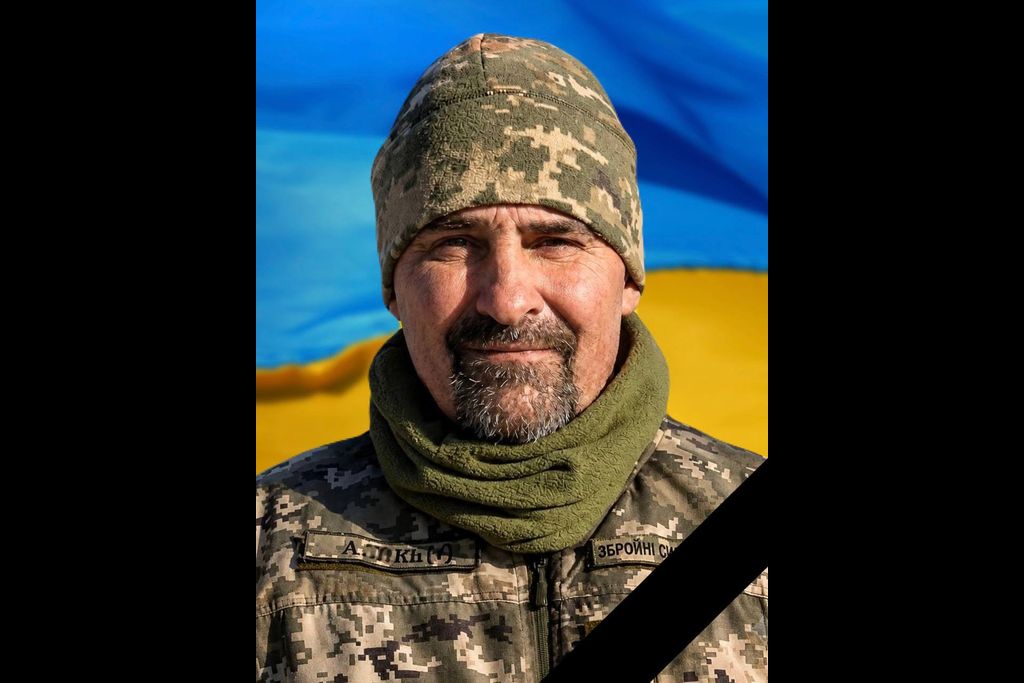 У Кам’янському попрощаються із захисником Андрієм Кириченком, який в 2024 році загинув на Донеччині