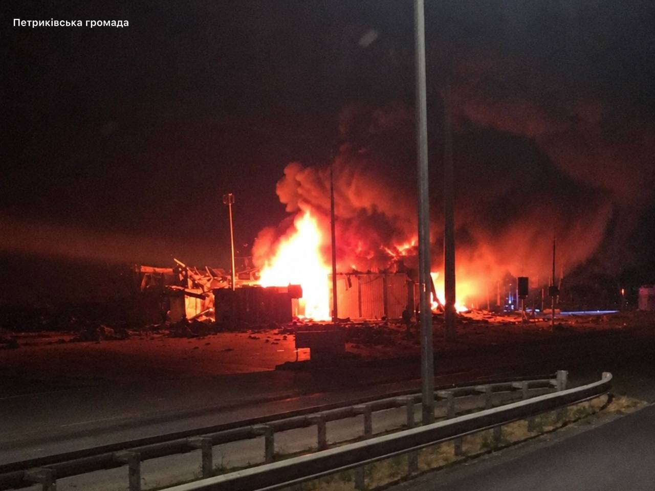 Ворог атакував 5 АЗС на Дніпропетровщині: є загибла та поранені