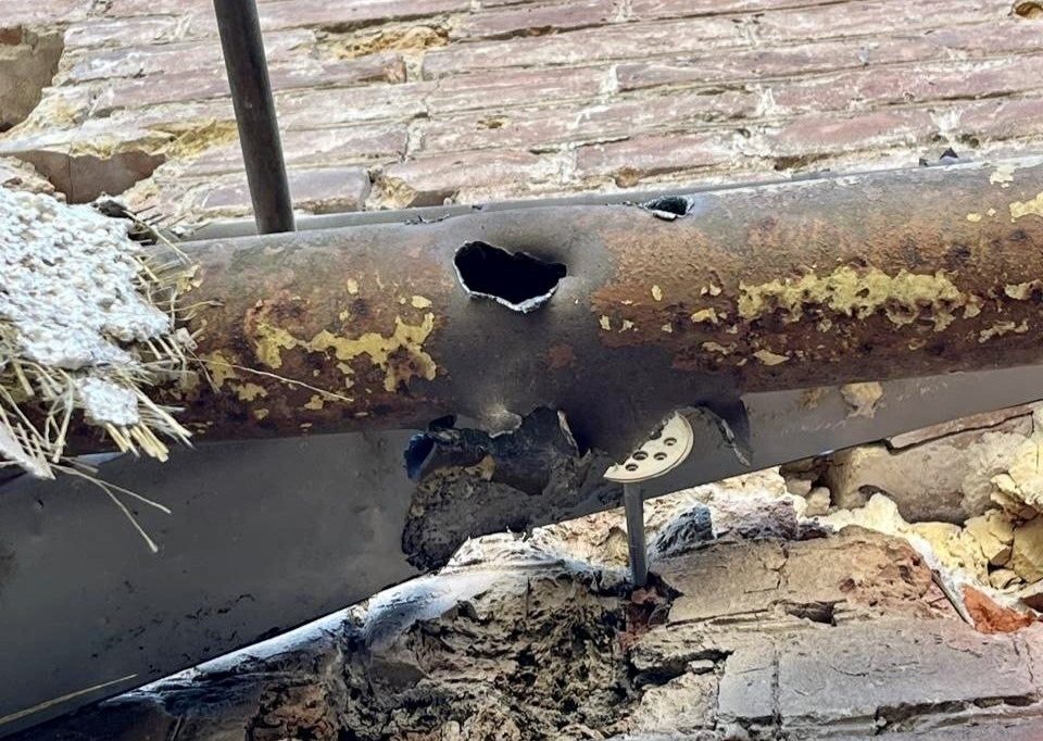 Через обстріл Нікополя жителі багатоповерхівки залишилися без газу