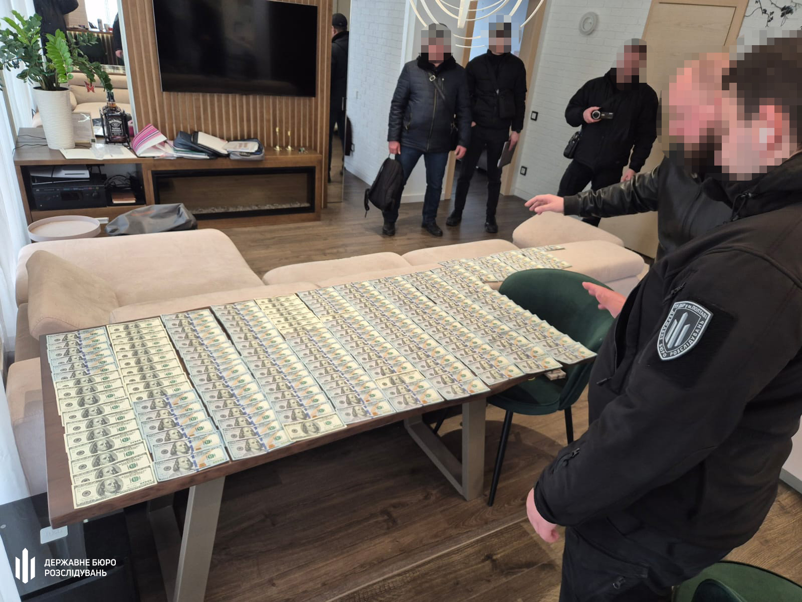 Обіцяла списати за 20 тисяч доларів: у Дніпрі судитимуть екслікарку госпіталю, яка продавала фальшиві висновки ВЛК