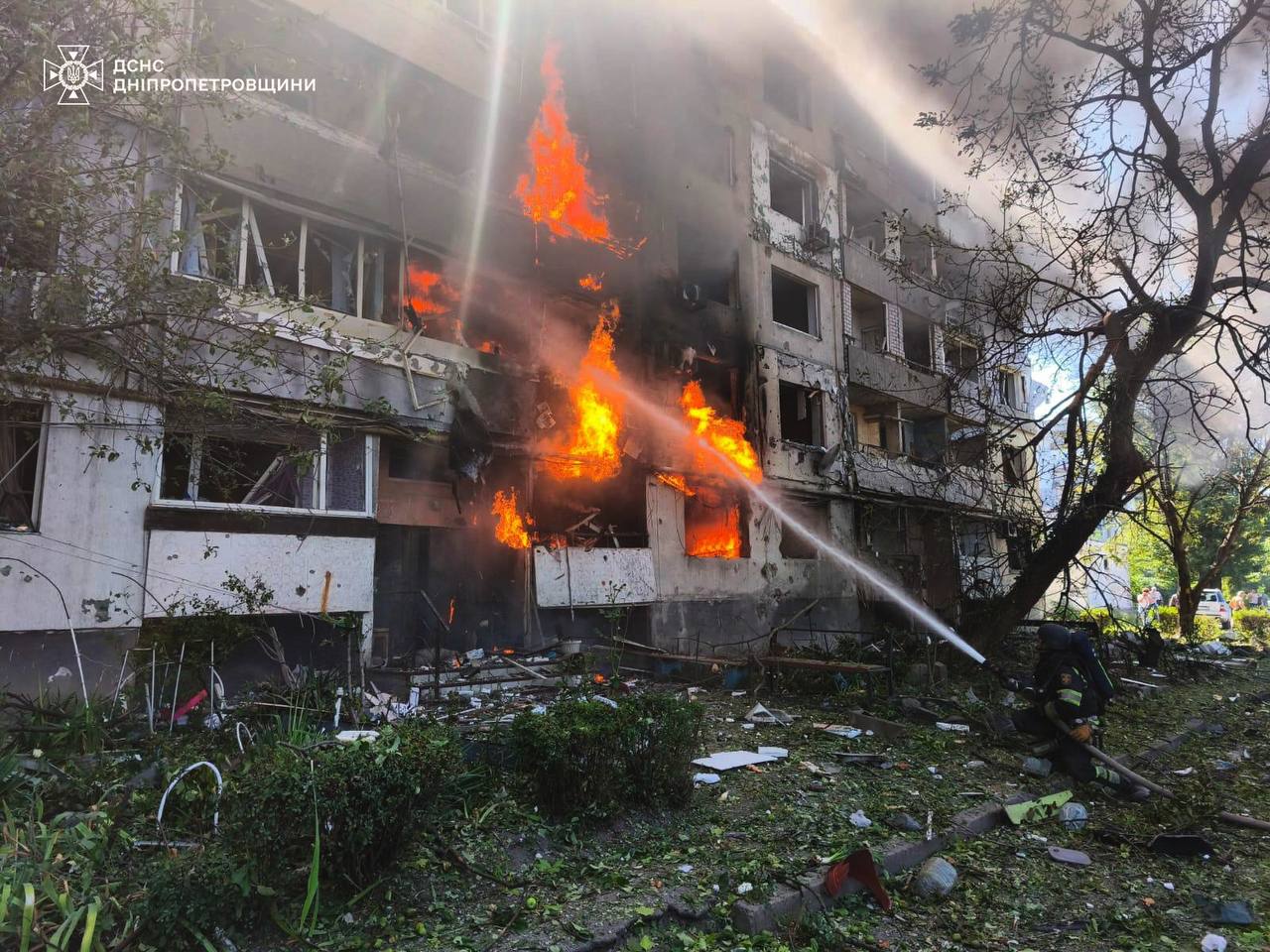 Російські війська вдарили КАБом по Павлограду: загинули дві людини, ще 8 поранені