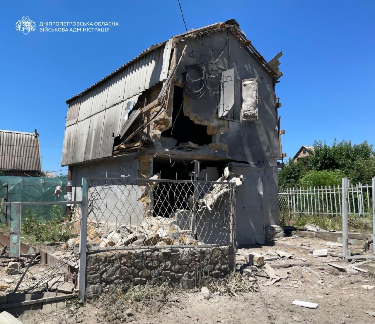 Ворог понад 20 разів атакував Дніпропетровщину дронами: поранені двоє людей