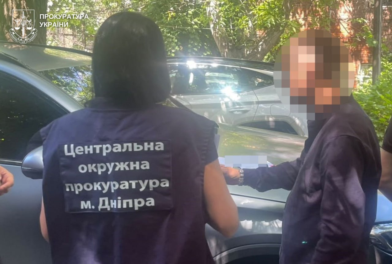У Дніпрі адвокат оформив на себе квартиру померлого і продав її