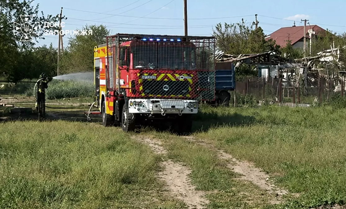 Росіяни атакували рятувальників під час гасіння пожежі на Запоріжжі, є постраждалі
