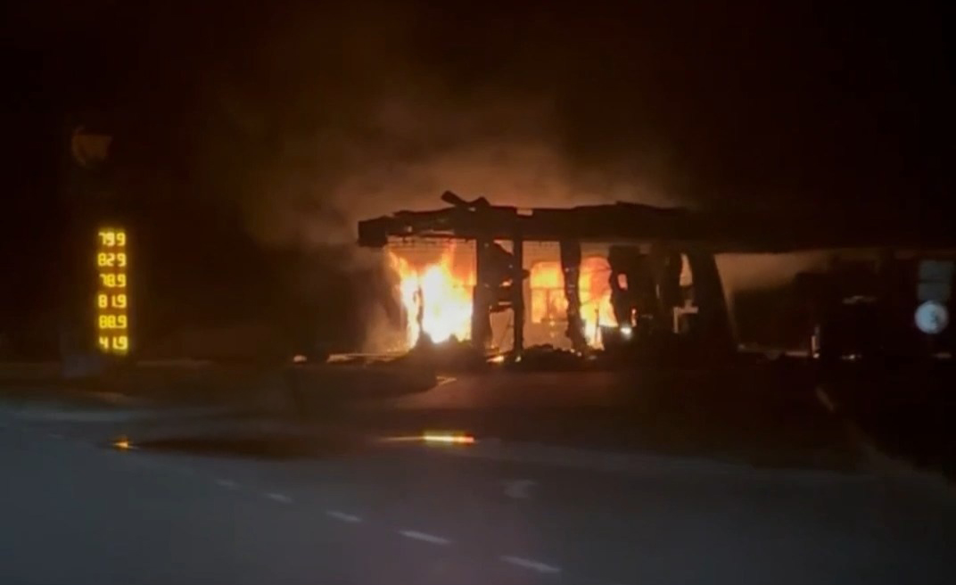Внаслідок влучання БпЛА в АЗС WOG на в’їзді до Кам’янського постраждалих немає